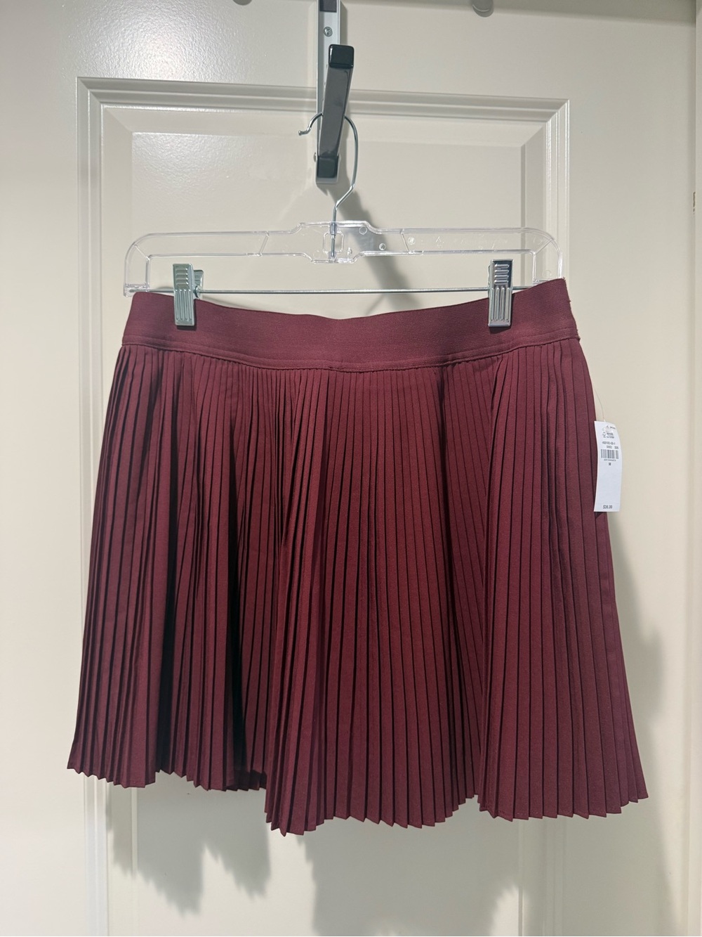 Old Navy Pleated A-Line Skirt tennis skirt in Black